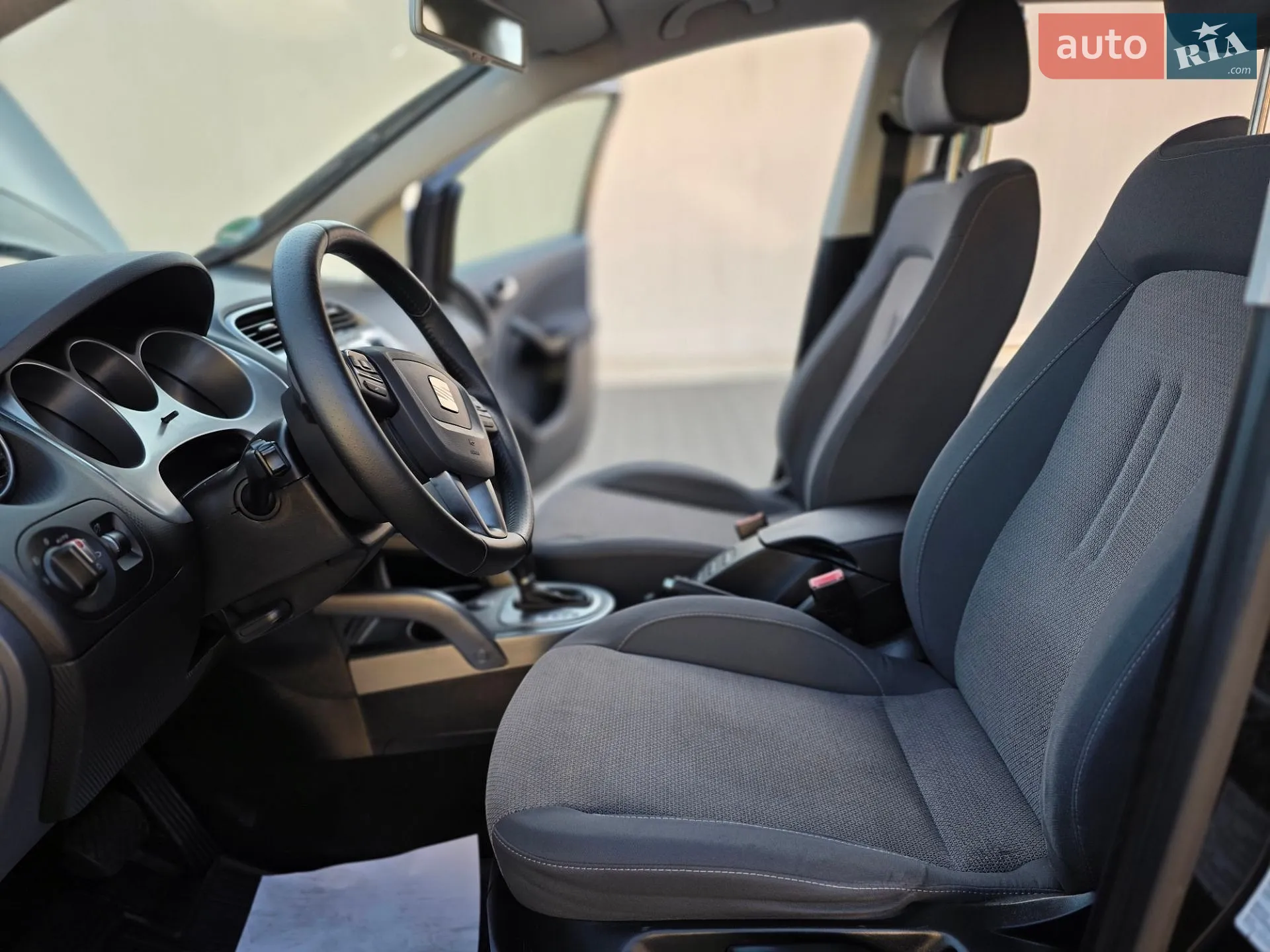 2010 SEAT Altea - мініатюра 32