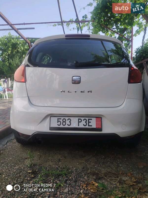 Минивэн SEAT Altea 2012 в Измаиле