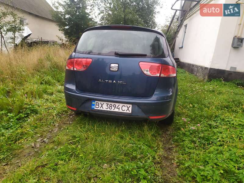 Минивэн SEAT Altea 2008 в Полонном