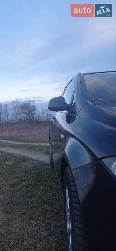 Минивэн SEAT Altea 2009 в Вишневом фото 4 Минивэн SEAT Altea 2009 в Вишневом