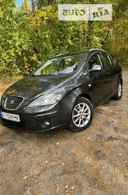 Минивэн SEAT Altea 2011 в Обухове