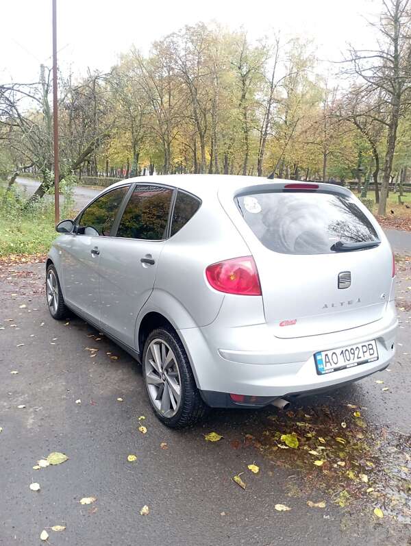 Минивэн SEAT Altea 2006 в Мукачево