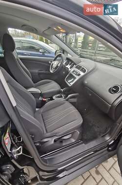 Минивэн SEAT Altea 2011 в 