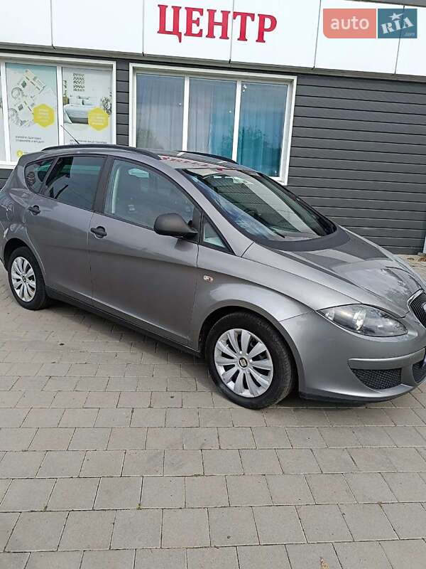 Минивэн SEAT Altea 2008 в 