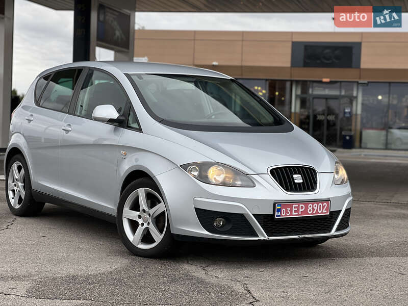 Мінівен SEAT Altea 2010 в Дніпрі