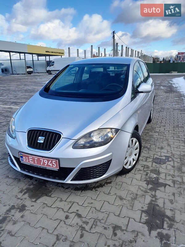 Мінівен SEAT Altea 2011 в 