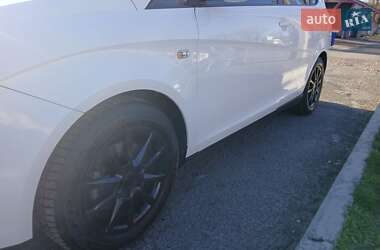 Минивэн SEAT Altea 2010 в 