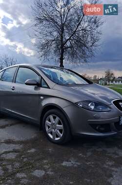 Минивэн SEAT Altea 2006 в 