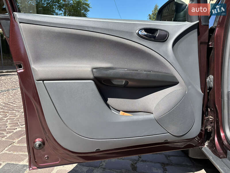 Минивэн SEAT Altea 2009 в Львове