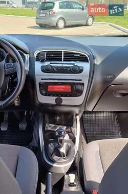 Минивэн SEAT Altea 2009 в 