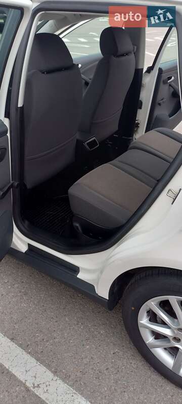 Минивэн SEAT Altea 2009 в Житомире