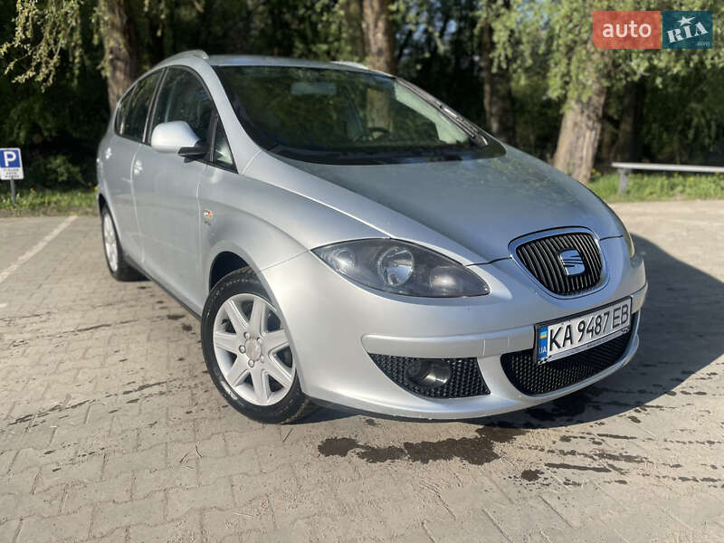Минивэн SEAT Altea 2008 в 