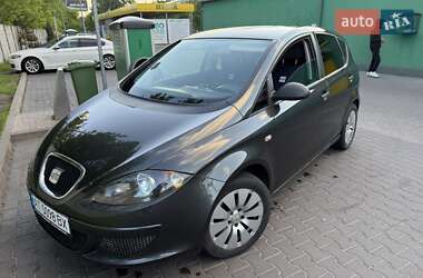 Минивэн SEAT Altea 2008 в Долине