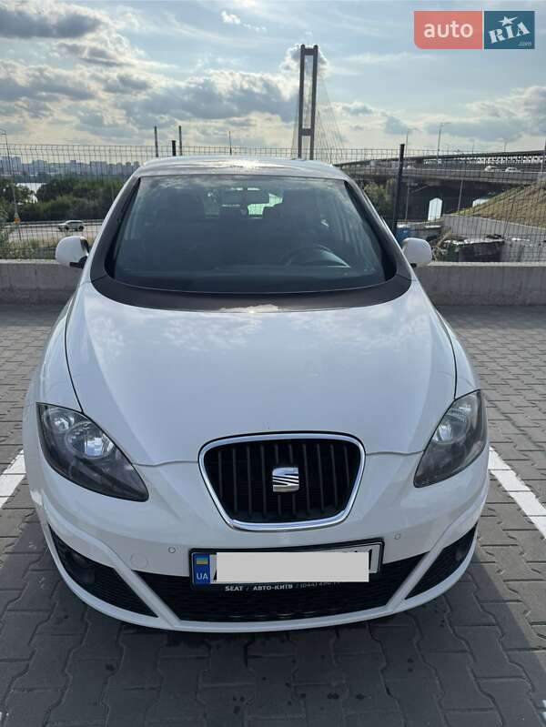 Минивэн SEAT Altea 2015 в 