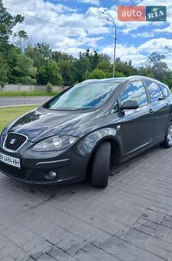 Мінівен SEAT Altea 2010 в 