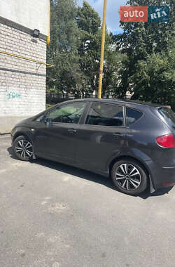Минивэн SEAT Altea 2005 в 