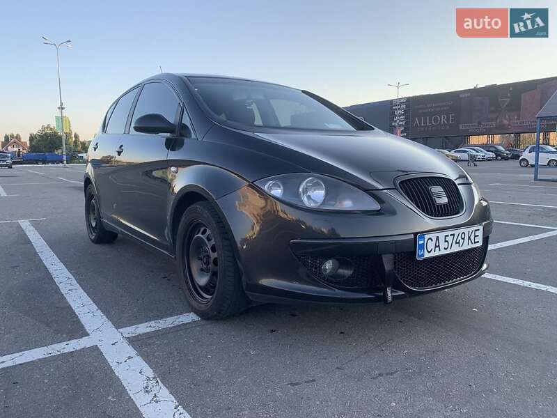 Минивэн SEAT Altea 2005 в 