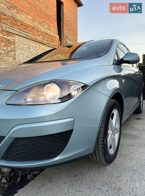 Минивэн SEAT Altea 2009 в Луцке
