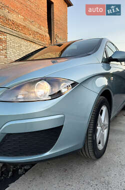Минивэн SEAT Altea 2009 в 