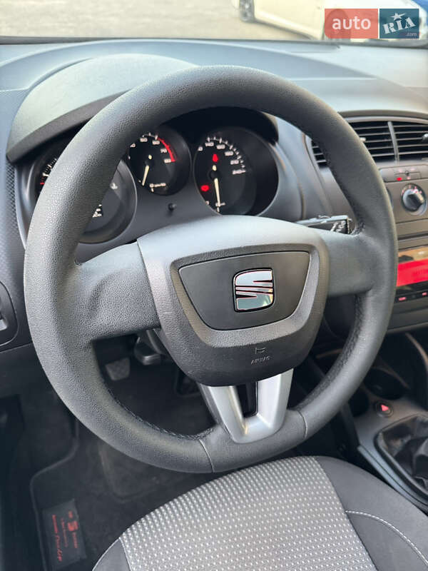 Минивэн SEAT Altea 2009 в Луцке