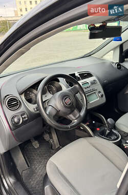 Минивэн SEAT Altea 2004 в 