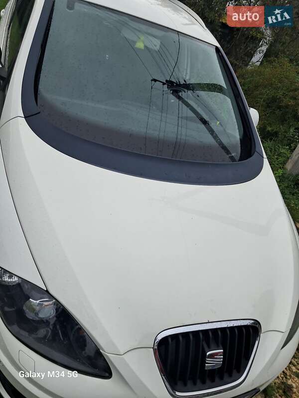 Минивэн SEAT Altea 2010 в Ровно