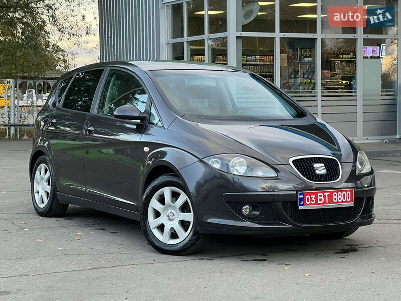Минивэн SEAT Altea 2004 в 