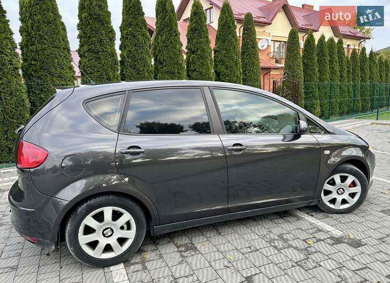 Минивэн SEAT Altea 2004 в Новояворовске фото 11 Минивэн SEAT Altea 2004 в Новояворовске