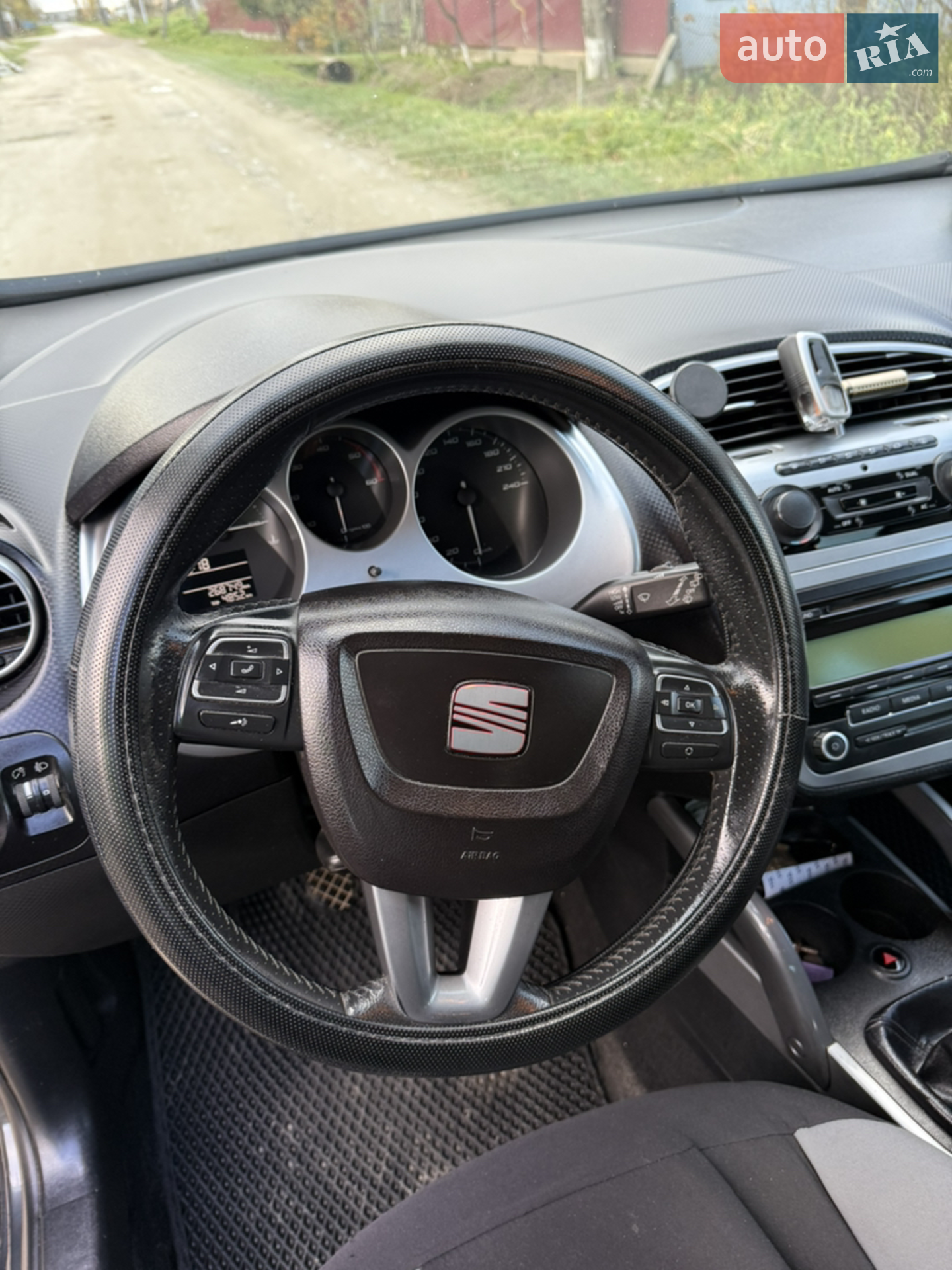 2010 SEAT Altea - мініатюра 12