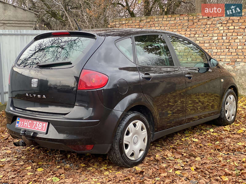 Минивэн SEAT Altea 2007 в Староконстантинове