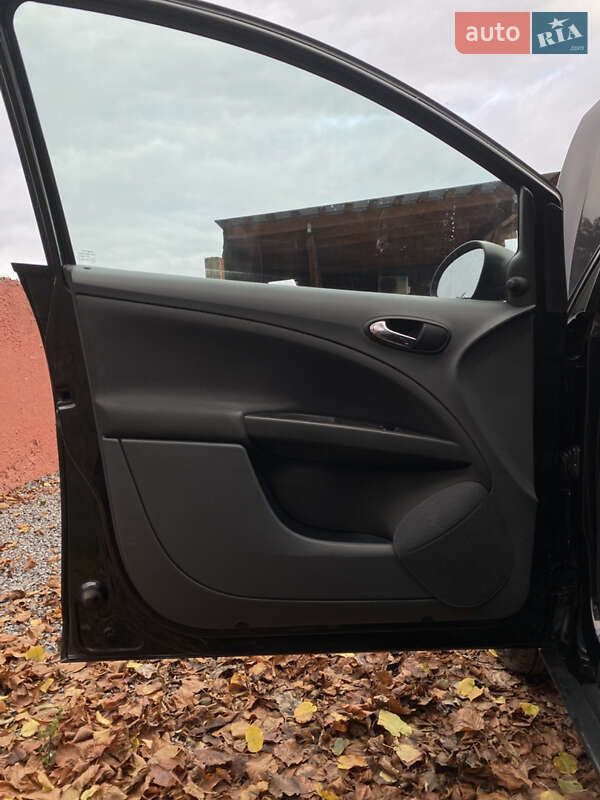 Минивэн SEAT Altea 2007 в Староконстантинове