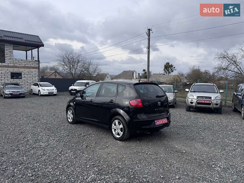 Минивэн SEAT Altea 2009 в Звенигородке