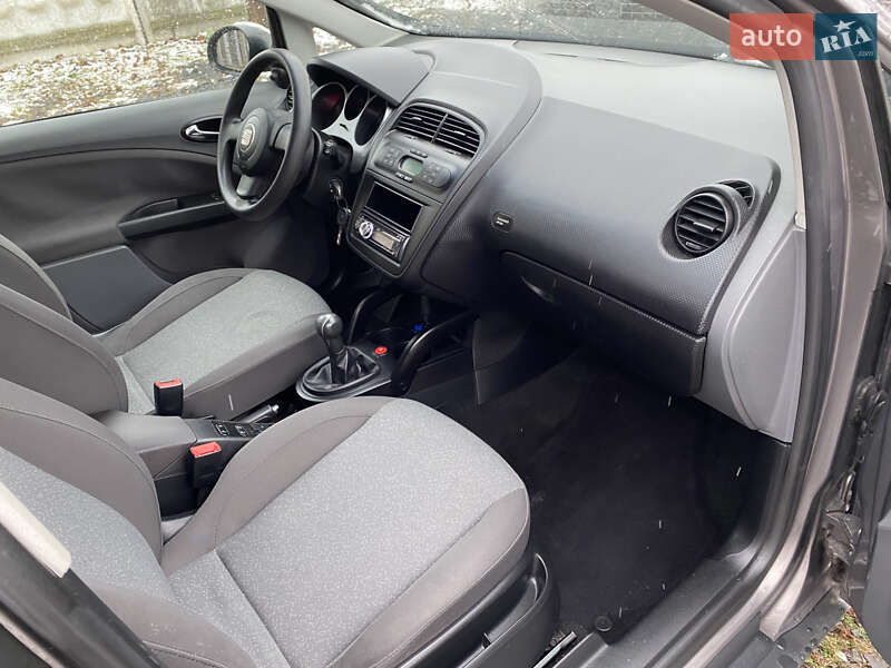 Минивэн SEAT Altea 2006 в Луцке