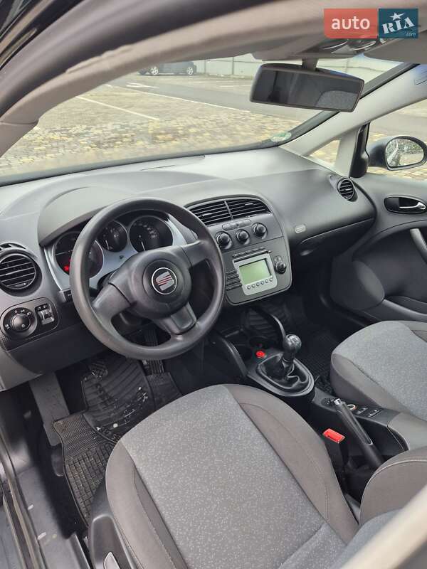 Минивэн SEAT Altea 2005 в Киверцах