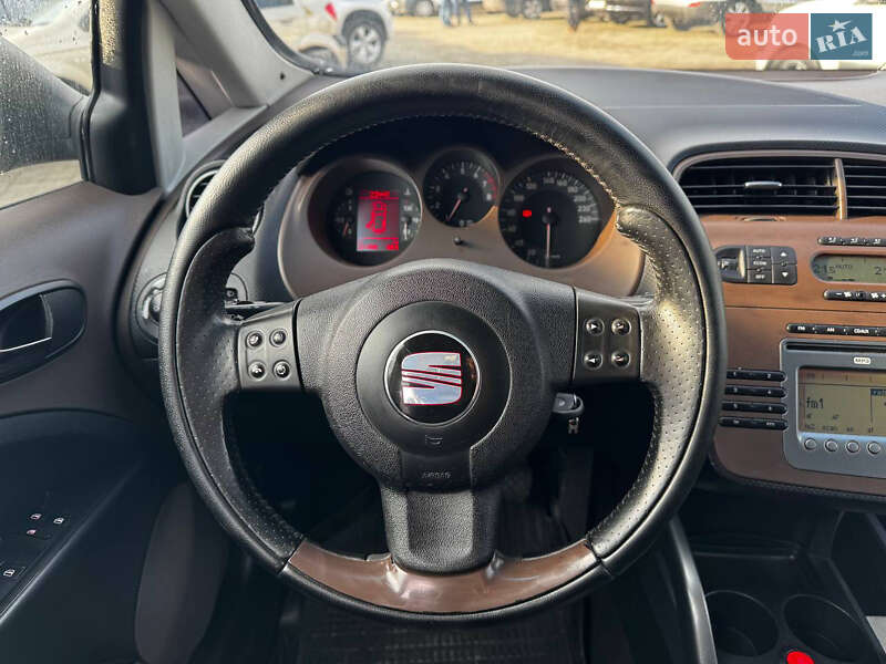 Минивэн SEAT Altea 2008 в Днепре