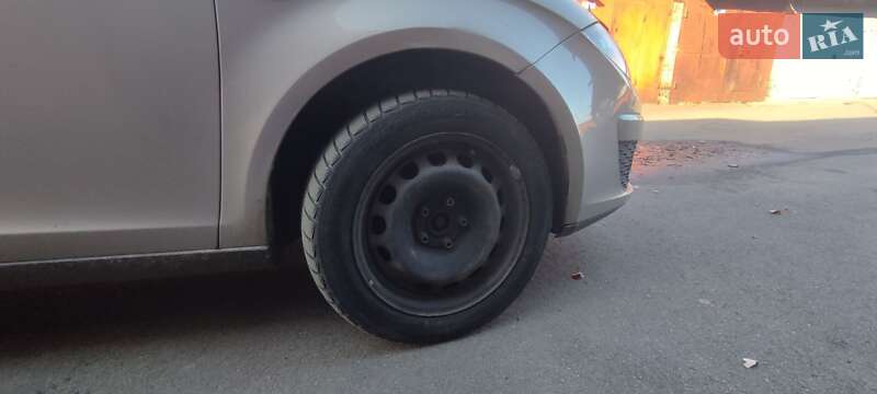 Минивэн SEAT Altea 2010 в Киеве