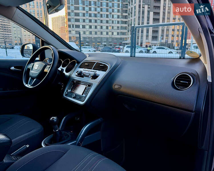 Минивэн SEAT Altea 2011 в Киеве