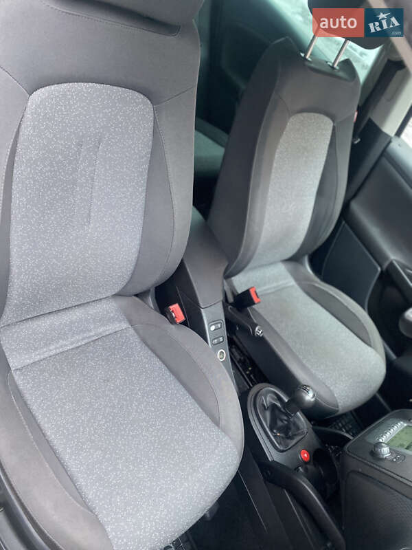 Минивэн SEAT Altea 2007 в Староконстантинове