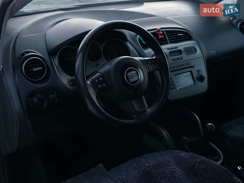 Минивэн SEAT Altea 2004 в Почаеве фото 11 Минивэн SEAT Altea 2004 в Почаеве