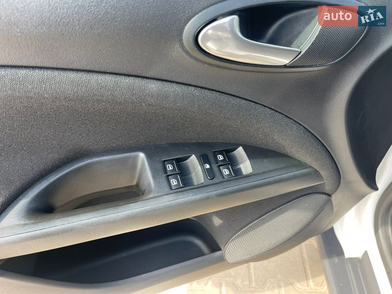 Минивэн SEAT Altea 2011 в Киеве фото 16 Минивэн SEAT Altea 2011 в Киеве
