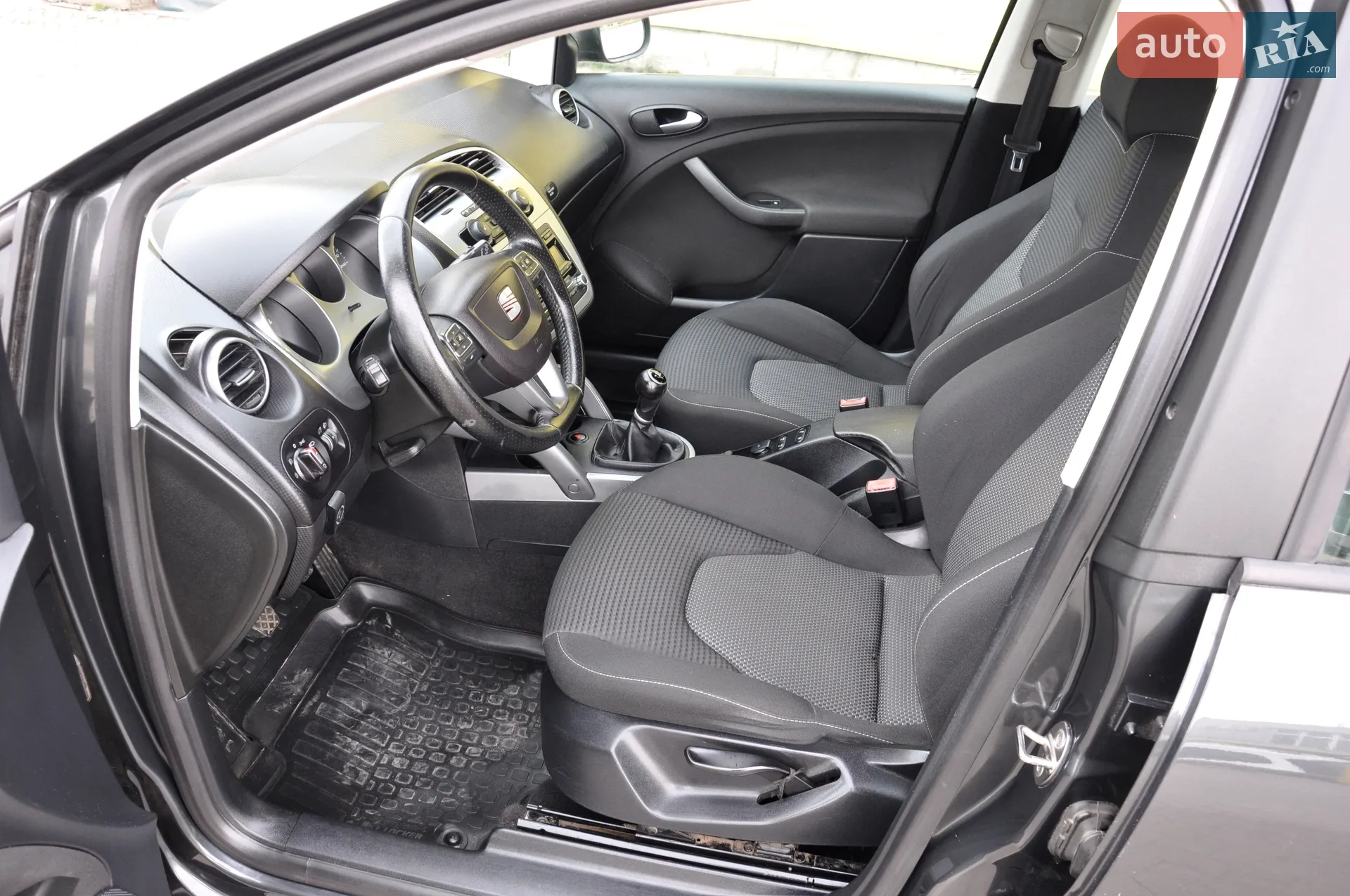 2010 SEAT Altea - мініатюра 15