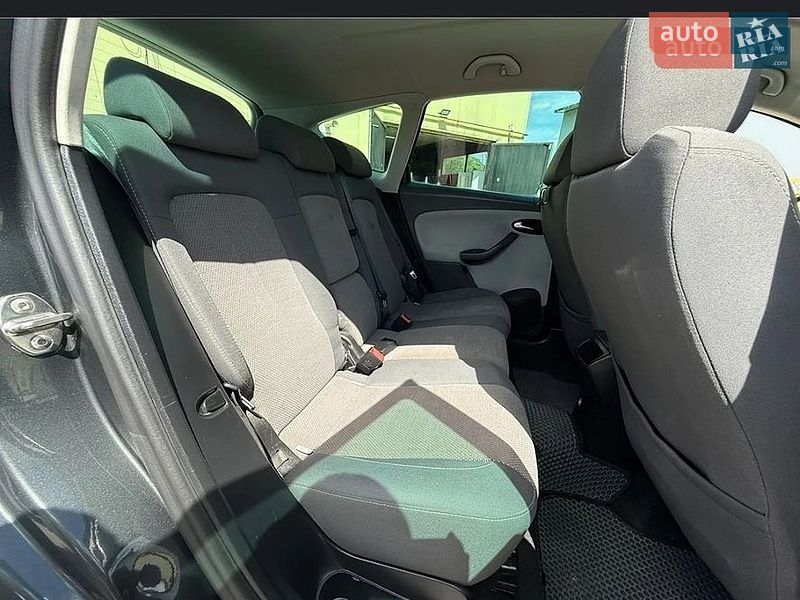 Минивэн SEAT Altea 2010 в Ужгороде