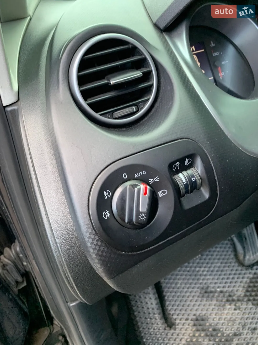 2012 SEAT Altea - мініатюра 26