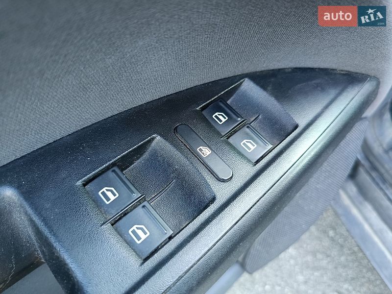 Минивэн SEAT Altea 2009 в Киеве