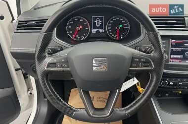 Хэтчбек SEAT Arona 2018 в 