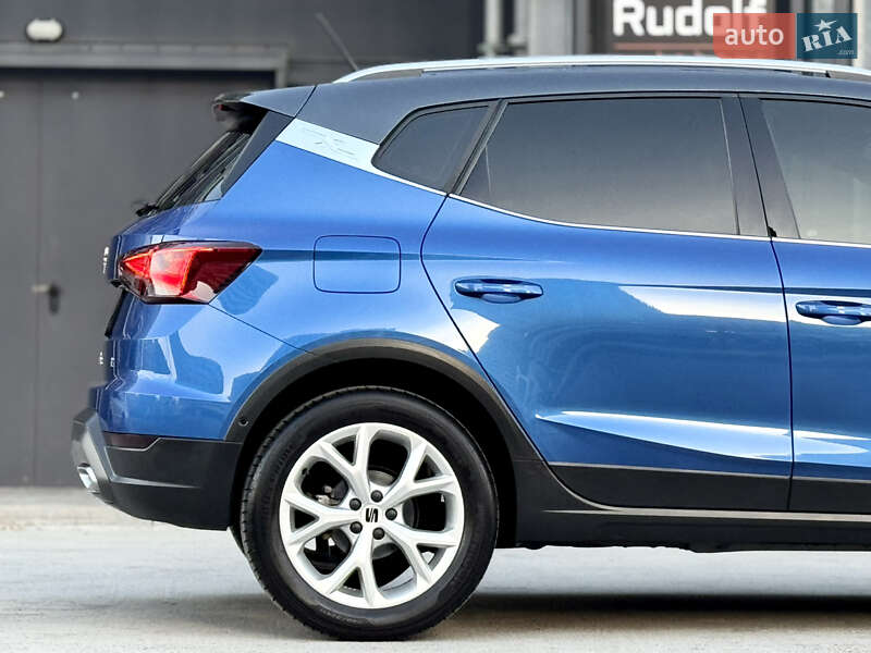 Позашляховик / Кросовер SEAT Arona 2022 в Києві