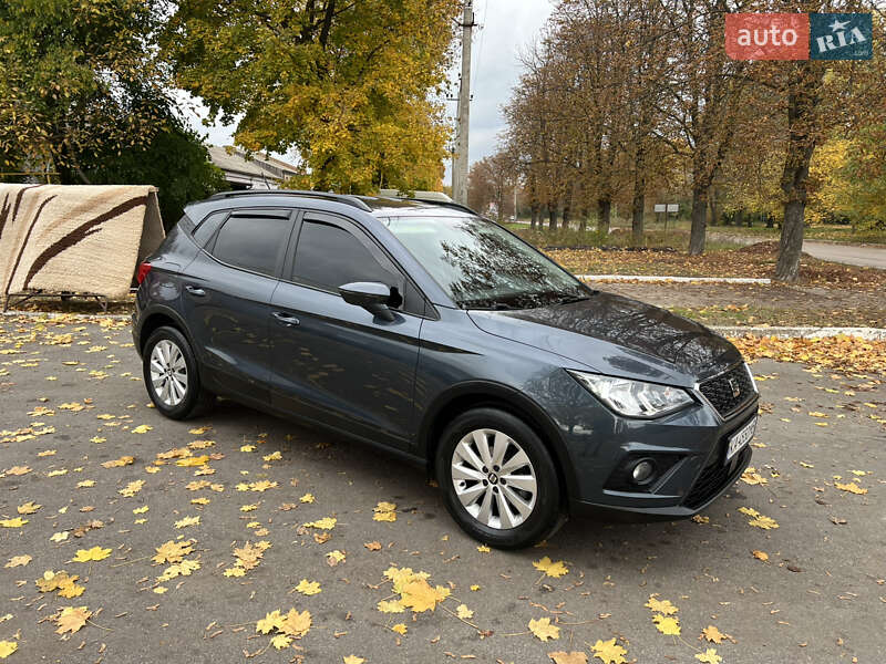 Внедорожник / Кроссовер SEAT Arona 2021 в Киеве
