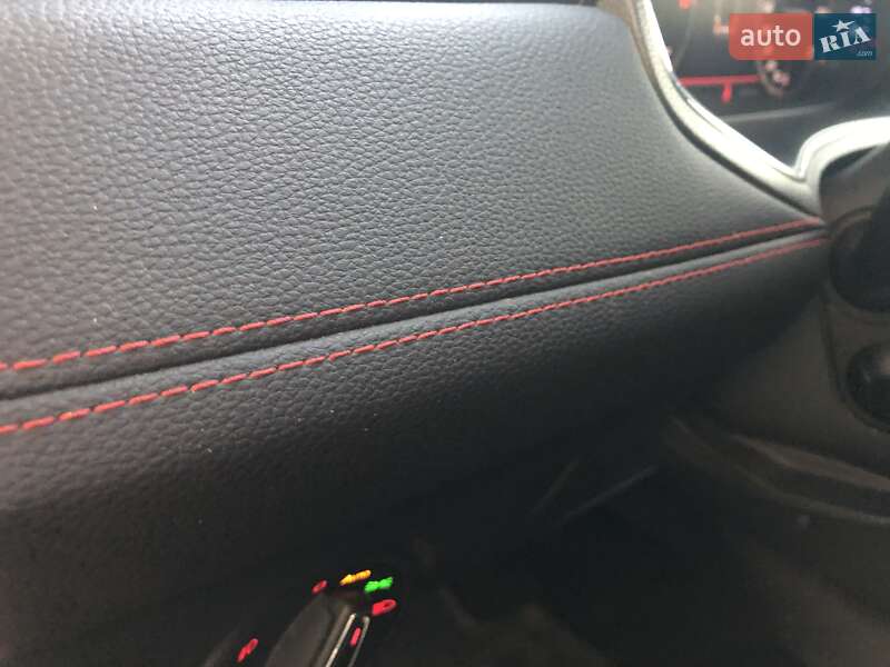 Внедорожник / Кроссовер SEAT Arona 2019 в Киеве