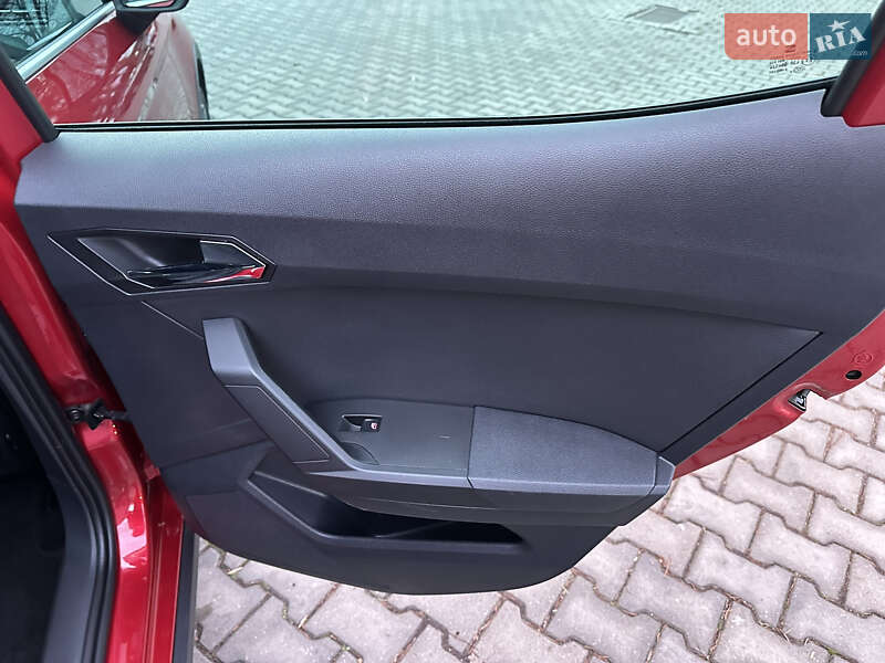 Внедорожник / Кроссовер SEAT Arona 2019 в Черновцах