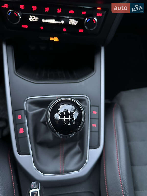 Внедорожник / Кроссовер SEAT Arona 2019 в Черновцах